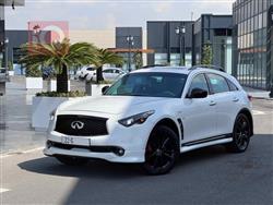 Infiniti QX70